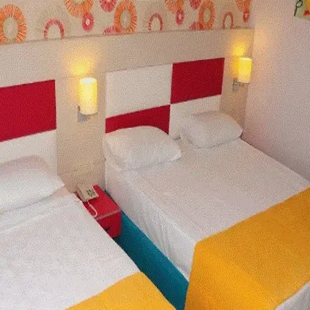 Side Win And Hotel